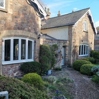 Arched Residence